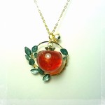 真っ赤な王冠林檎のネックレス