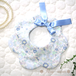 輸入LIBERTYベッツィ・ニカンドラ❇︎花びらスタイ❇︎女の子❇︎出産祝い