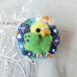 桔梗咲くブローチ◆セキセイインコ◆羊毛フェルト刺繍◆インコ