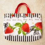 レッスンバック 【いちご×ブラックストライプ 柄】