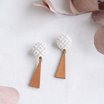 こぎん刺し △さんかくモチーフ△ イヤーアクセサリー きなり
