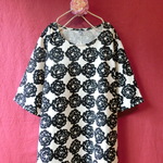 ◆期間限定セール￥3,000引き!!◆北欧風　お花　ゆったりワンピース　黒 