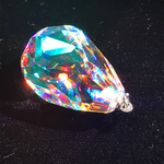 虹の結晶 ビビッド涙型ラフカット ペンダントトップ VD-097