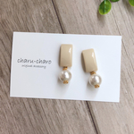 サージカルステンレス ドイツ製カボション&コットンパール ピアス