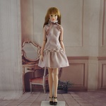 momoko ジェニー outfit.10.1綿ニット（ピンクグレー）ワンピースと紫のボレロ