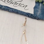 099 淡水パールとしずく型コットンパールのゆらりピアス