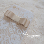 〈ホワイト〉フラワーレース柄 ベージュリボン イニシャル付  iPhone6/6sケース