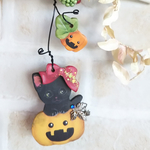 黒猫ちゃんのハロウィンオーナメント☆リボン☆