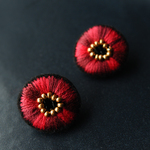 ＜Stella～遊び好きの星～＞刺繍ピアス◎クラシカルレッド◎2way★ロングポスト/アレルギー対応変更可能