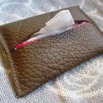 【新作】1枚革仕立て　シンプルなトリヨン製ティッシュケース