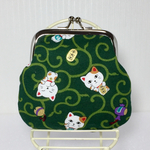 招きねこ柄がま口財布
