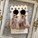 【再販☆】オーガンジーリボンタッセル✱秋ピアス