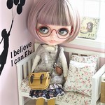 ミニチュア　ショルダーバッグ　【マスタード】　ネオブライスに・・　バッグチャームにも♪　革 秋色