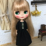 【送料無料】リカちゃん、ブライス  花刺繍リボンワンピース