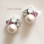 ライトアメジストのキラキラビジューピアス