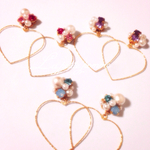 キラキラビジューのハートフープピアス