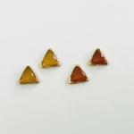 【SALE】小さな三角のピアス/イヤリング【再販】