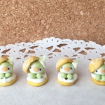  🐧 ペンギン シュークリーム  シャインマスカット？ ミニチュア フード ドールハウス