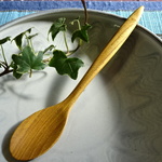 黄金色の木のスプーン（山桑・ヤマグワ）長さ：19.3cm