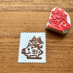 【受注制作】年賀状・お年玉袋用・ワンポイントはんこ★イノシシに乗る ハチワレ猫