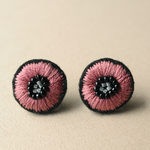 ＜Stella～遊び好きの星～＞刺繍イヤリング◎スモーキーピンク◎アレルギー対応パーツ変更可能