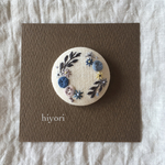 刺繍ブローチ