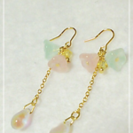 お花とドロップビーズのピアス