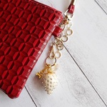 (ｽﾜﾛ/W)ごろっと大きないちごのバッグチャーム