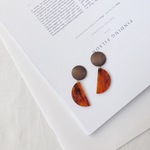 wood&half moon earring