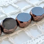 チェコビーズ　テーブルカット黒ブロンズ2個