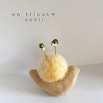 まち針 はりねずみときのこ。緑キノコ