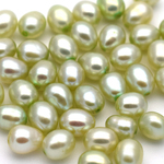 クリスマス限定SALE小粒 ライス 淡水パール パステルグリーン系 10粒 5mm パーツ ルース 素材