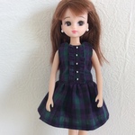 D146＿チェックのワンピース（リカちゃん、22cmドール用）