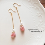 ピンクオパールのチェーンピアス