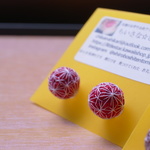 【新春セール】こつぶピアス 「ぷちぷち☆ザクロ」 伝統工芸 刺繍 手鞠 赤 糸 和 和モダン カジュアル 