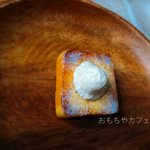 フレンチトーストのブローチ