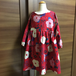 110〜120㎝スモックワンピース 椿花柄あか