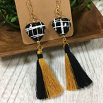 ハート×バイカラータッセルの大ぶりピアス・イヤリング♡(マスタード)