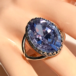 マジカルカラー(光で変わる） アレキサンドライト vintage スワロフ ring(１９７０年代・８～２２号)