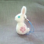 ストラップ うさぎ　さくら「あおぞら」