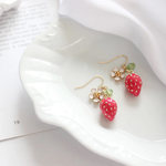 『🍓香りのいちごピアス・イヤリング🍓　ストロベリー』苺  イチゴ