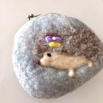【A様オーダー品】ビオラとハリネズミのがま口