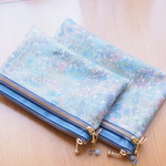 Nさまご予約品　LIBERTY  Margaret Annie　ブルー系　Ｗファスナー・中布・1＋２＋２ポケットポーチ　order madeサイズ　ほかご同梱あり