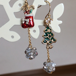 クリスマスツリーのピアス