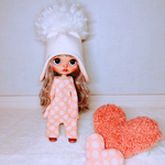 ふわふわピンクのルームウエア（ワイドパンツ）       大きめポンポンのフライングキャップセット