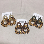 【再販×4】大ぶり✧✦アクリルチェーンピアス/イヤリング  レオパードVer.