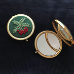 《再販》そっと手のひらに乗せたいコンパクトミラー/ナナカマドの刺繍