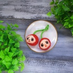 羊毛フェルトのさくらんぼじん