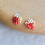 珊瑚とパール・ピアス