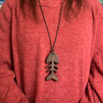 木製 魚の骨モチーフ ネックレス